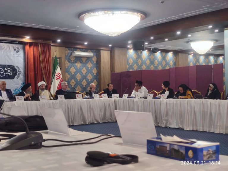 عميد كلية أصول الدين والدعوة أصبح عضوا متحدثا في المؤتمر الدولي للقرآن الكريم الثاني الذي أقيم بإيران
